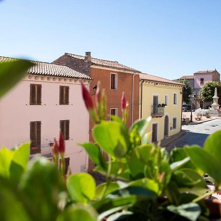 Bed & Breakfast Zia Menga - Luogosanto Sardinia ภายนอก รูปภาพ