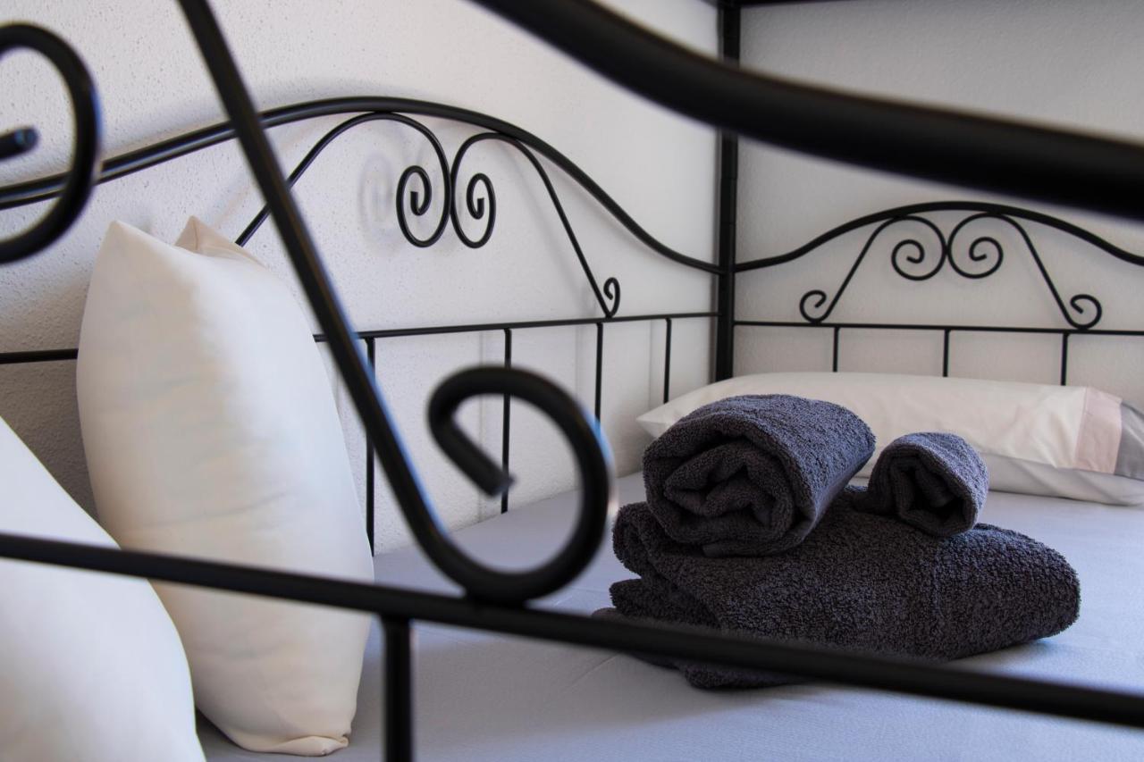 Bed & Breakfast Zia Menga - Luogosanto Sardinia ภายนอก รูปภาพ